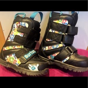 Burton snowboard boots toddler size 11